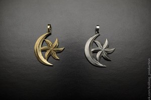 медальон Луна и Звезда