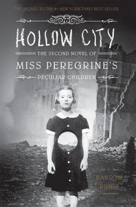 Книга "Hollow city"