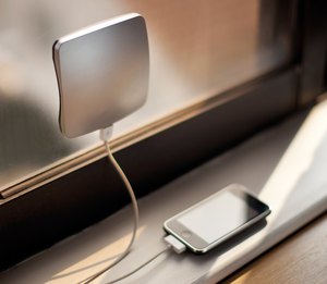 Solar Window Charger by XD Design