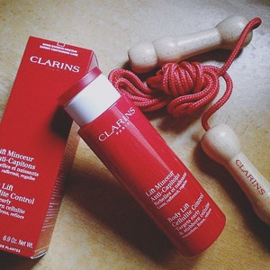 Clarins Lift Minceur Anti-Capitons Body Lift Cellulite Control