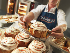 в CINNABON