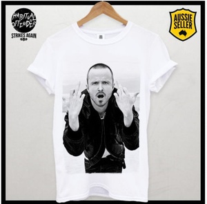 Футболку с секси Аароном