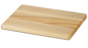 разделочную доску (строго деревянную или бамбуковую, побольше) (две штуки)