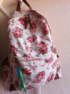 Рюкзак с цветами