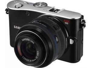 Фотоаппарат SAMSUNG NX100 kit 20-50 черный