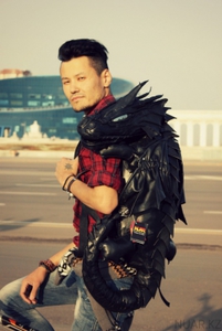 Кожаный рюкзак в виде дракона