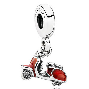 Scooter (Vespa) Pandora charm