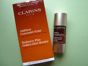 Сыворотка-автозагар Clarins Radiance-Plus Golden Glow Booster