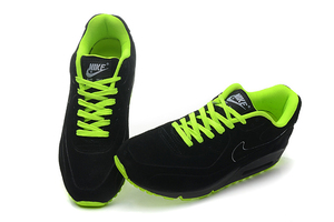 Mens Nike Air Max 90 VT New Running Trainers in Black and Green Design