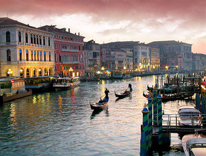 Италия. Посетить романтичную Венецию, изящную Флоренцию и величественный Рим)