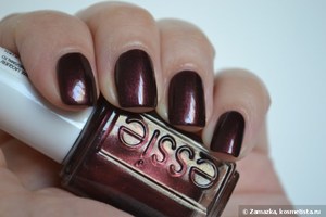 Essie Decadent dish