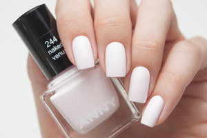 ANNY 244 - Naked Venus