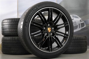 Комплект 21-дюймовых колес Cayenne SportEdition, окрашенных в черный цвет