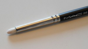 Кисть-карандаш для глаз MAC 219