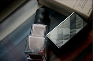 Burberry Beauty Nail Polish in Ash Rose No.103