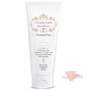 Missha Creamy Strawberry Latte Cleansing Foam Flavour Moist Cleanser