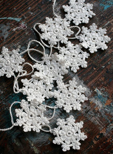 Snowflake garland