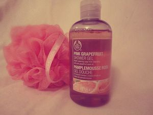 PINK GRAPEFRUIT SHOWER GEL