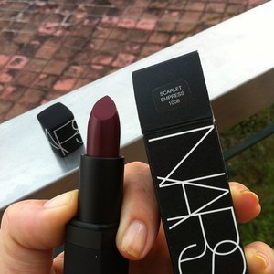 NARS SCARLET EMPRESS