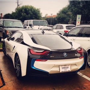 BMW i8