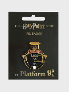 HOGWARTS EXPRESS PIN BADGE