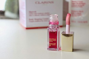 clarins instant light lip comfort oil