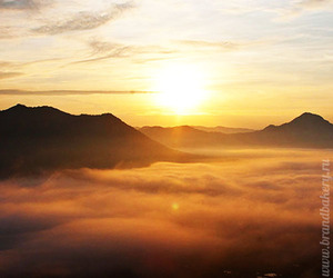 Увидеть закат или восход над облаками