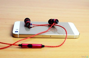 Наушники SoundMAGIC E10S