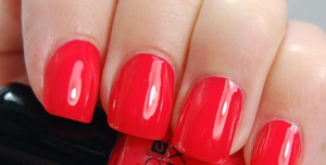 CND SHELLAC LOBSTER ROLL