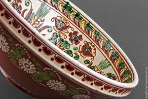 Керамика с ручной росписью