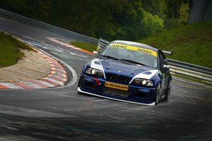 Прокатиться по Nurburgring на спорткаре