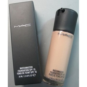 Тональный крем MAC MATCHMASTER SPF 15 FOUNDATION FOND DE TEINT SPF 15