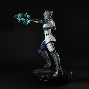 LIARA STATUE