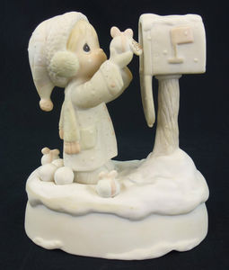 Precious Moments Musical Figurine  Sending You A White Christmas Snowballs