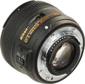 объектив портретник Nikkor 50 1,8