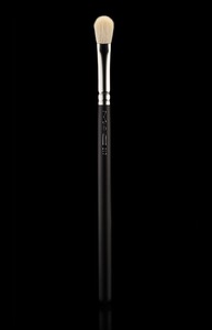 MAC 217 Blending Brush