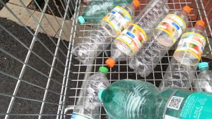 Сдать бутылки в переработку