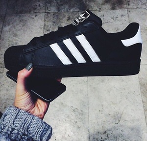 Adidas Superstar