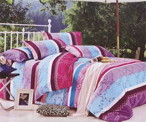 Яркий комплект постельного белья