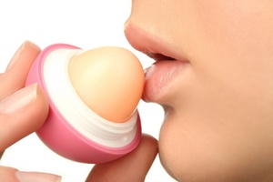 Belweder Lip Glow Revitalizing Balm