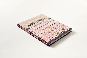 Альбом Wes Anderson Collection: The Grand Budapest Hotel  в переплете