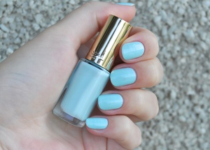 L`oreal Color Riche № 853 Menthe Glace