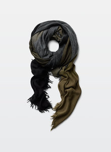 colour block blanket scarf in black/reserve