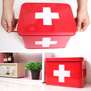 Коробка для вещей 'First Aid Kit' - Red