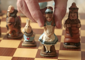 Alice in Wonderland Chess