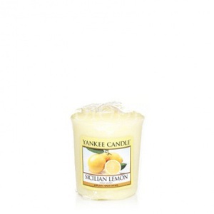 Аромасвечу Yankee Candle