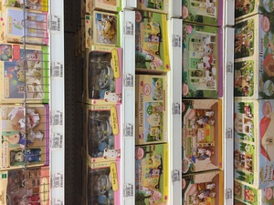 sylvanian families все что угодно  :)))