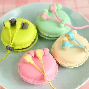 наушники какие нибудь мимишные