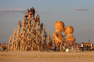 Поехать на фестиваль Burning Man