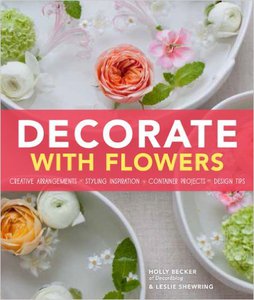 Книга "Decorate With Flowers"